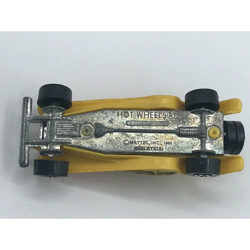 Mattel Hot Wheels Yellow & Red '37 Bugatti 1/64 Diecast Car‎ 1980